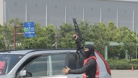 G7都市大臣会合に銃器を持った2人組が現れた想定 香川県警が大規模な訓練