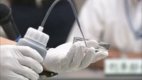 きめ細かな泡で指紋をスピード採取 鑑識活動のアイデア発表会 香川県警