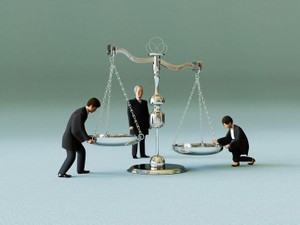 遺産分割でもめたら裁判? 調停や審判が解決の流れ  違いや訴訟すべきケースも解説