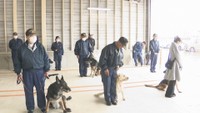 嘱託警察犬の委嘱式 「きな子」の訓練所からも 2023年は警察犬出動件数が過去10年間で最多 香川県警