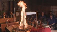 B3トライフープ岡山が灼熱の「護摩行」 新シーズン開幕を前に必勝祈願