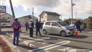 アクセルとブレーキを踏み間違え車の外に投げ出されたか 高齢女性が死亡 宮城・大崎市