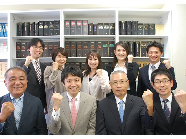 190175 税理士法人矢崎会計事務所1 会議 中