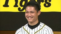 阪神ドラ1 岡山・創志学園の西純矢投手が入団会見 背番号は数々の名投手が背負ってきた「15」