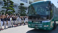 「悔いなく倉商でやってきたことをすべて出したい」 倉敷商業の選手たちが交流試合に向け、甲子園へ出発 岡山