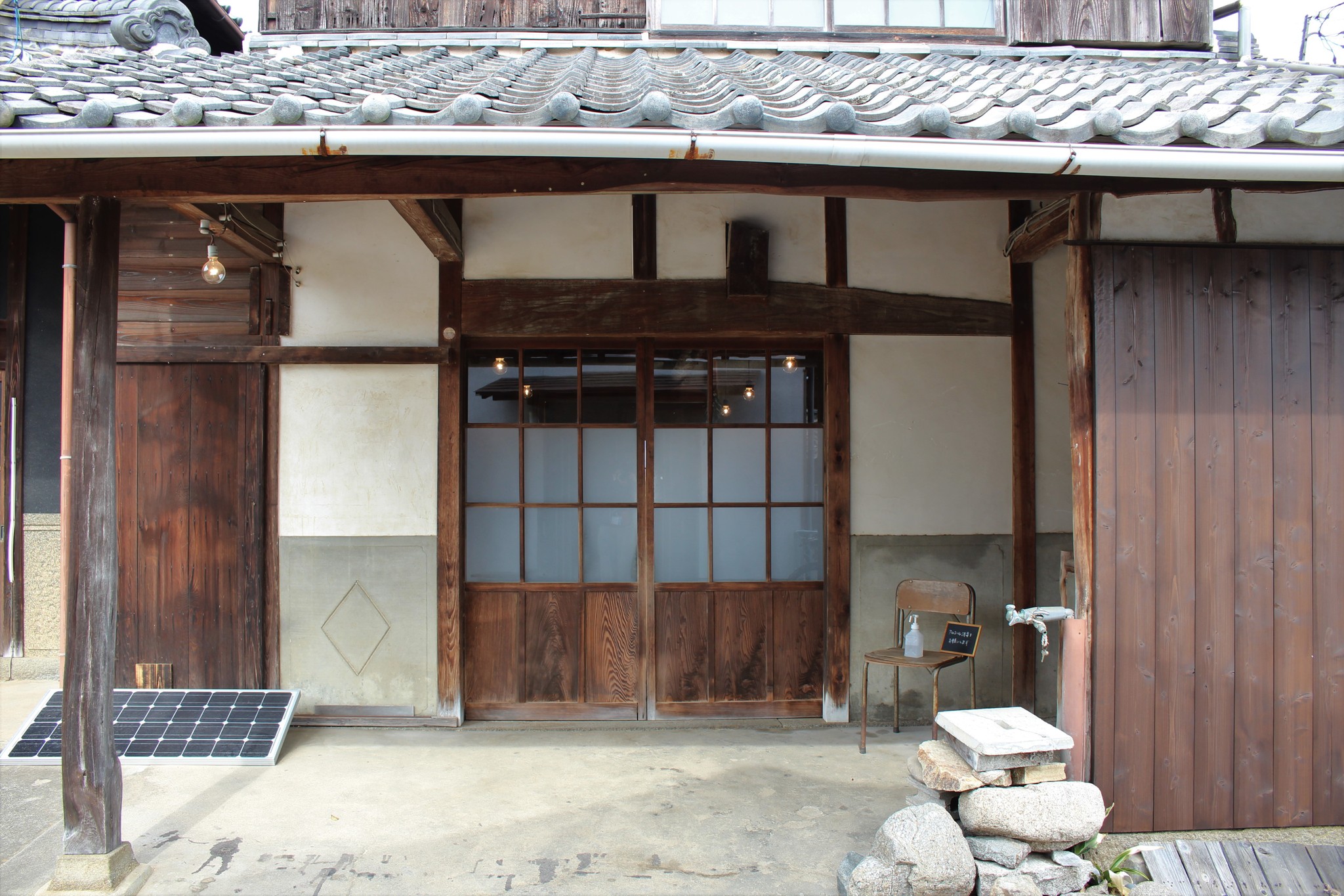 田園地帯にある癒しの古民家カフェを経営する夫婦 理想とするのは「小さく循環する生活」
