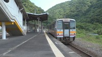 JR西日本が赤字路線の収支公表 岡山では5区間が対象 100円の収入得るために約4000円必要な区間も