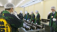 口の中でほろほろ溶ける! 岡山県産「のり」の香りや味などを審査する共進会