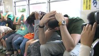 ことでんが大津波を想定した避難訓練 瀬戸内芸術祭で増加の外国人も初参加 高松市