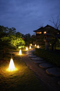 玉藻公園でライトアップイベント「玉藻あかり物語」を開催 8月12日から21日まで 香川