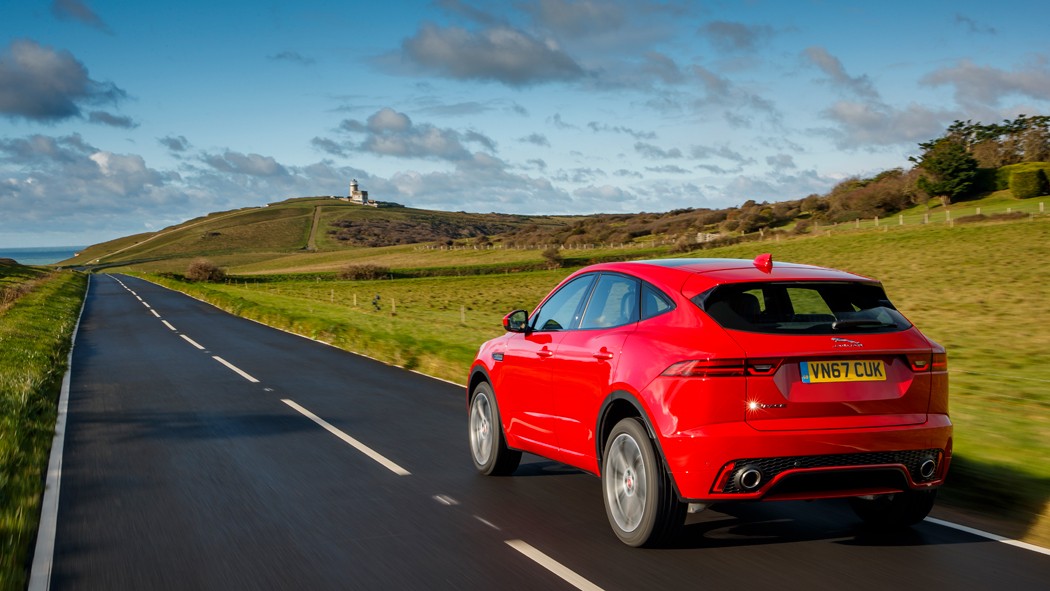 1050_Jaguar_E-PACE_03