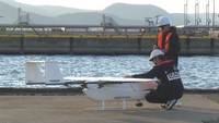 海上保安庁が高松港で「大型ドローン」の飛行実験 長さ2.5m、幅3.5m 航行状況の確認や灯台の点検ができるかなど調査