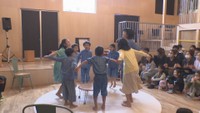 直島の小学生が演劇に挑戦 交流や体験が限られる離島で子どもたちの感性育む 香川
