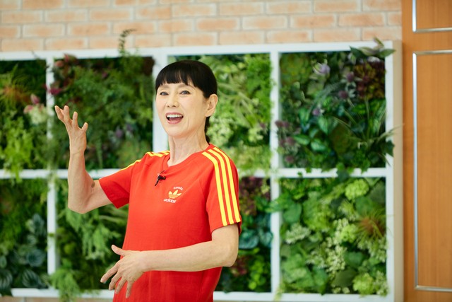 秋野暢子さん