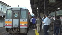 赤字が続くJR芸備線の潜在的な可能性を検証 ピオーネ列車の運行始まる 岡山・新見市