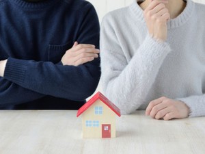 土地や不動産がいらないときは相続放棄できる?やり方や注意点を解説