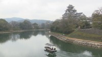 船上から迫力ある岡山城を楽しもう 旭川ににぎわいづくりの「遊覧船」
