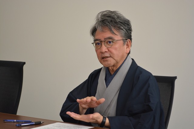 中村伊知哉さん