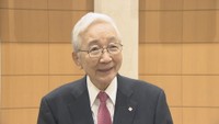 香川県文化功労者 松平公益会理事長の佐伯勉さんとピアニストの岩崎淑さんを表彰