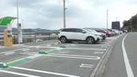 「恋人の聖地」として人気の小豆島の観光名所 エンジェルロードの駐車場が10日から有料に 香川・土庄町