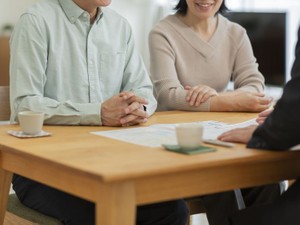 遺言書を見つけたら開封していい? 勝手に開けると罰則も