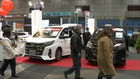 国内メーカーの新車を集めた展示・販売会 岡山市