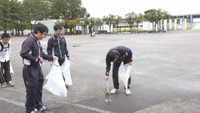 香川県で一斉に海ごみクリーン作戦が行われ企業やボランティアらが参加   高松市