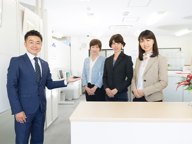 司法書士法人ふらっと会議中4