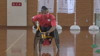 東京パラで金 佐藤友祈選手が「夢を叶えた理由」 岡山市の中学生と交流