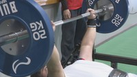 東京パラ五輪出場のパワーリフティング選手 特別支援学校の生徒と交流 岡山・久米南町