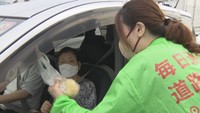 ナシを配って「交通事故なし」 秋の全国交通安全運動を前に呼び掛け 高松市