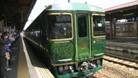 笑顔の特別列車が運行!JR四国の観光列車「四国まんなか千年ものがたり」1周年記念