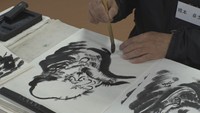 墨と筆で生み出す凄み…「達磨絵」描く水墨画教室 岡山・新見市