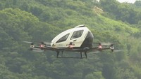 香川・坂出市で「空飛ぶ車」の試験飛行 80kgの米袋を積み約700mの飛行に成功