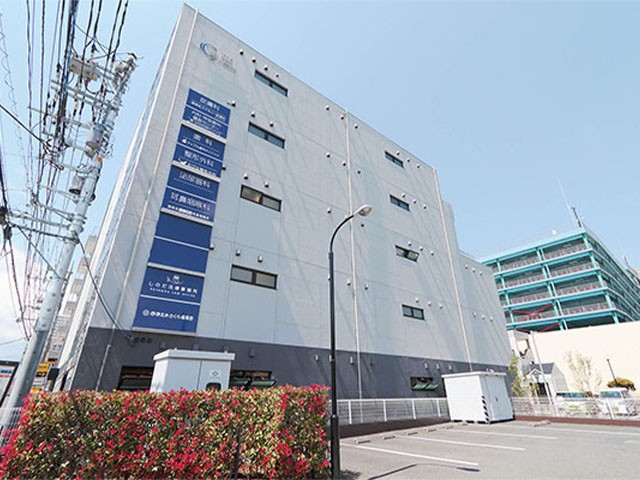 しのだ法律事務所 会議中