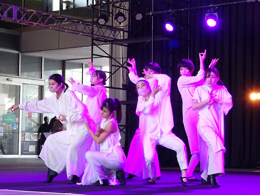 舞台芸術の灯をともし続けろ! ウィズコロナ公演が深めたアーティストと裏方の絆