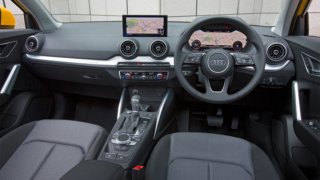 1050_20170426_037_Audi_Q2_1.0_interior_01