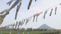 子どもたちが模様描いたこいのぼり270匹が“川を泳ぐ” 稚魚の放流・ゴミ拾いも 香川