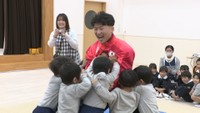 パリ五輪レスリング金・日下尚選手が地元・香川で子どもたちとふれ合う さぬき市