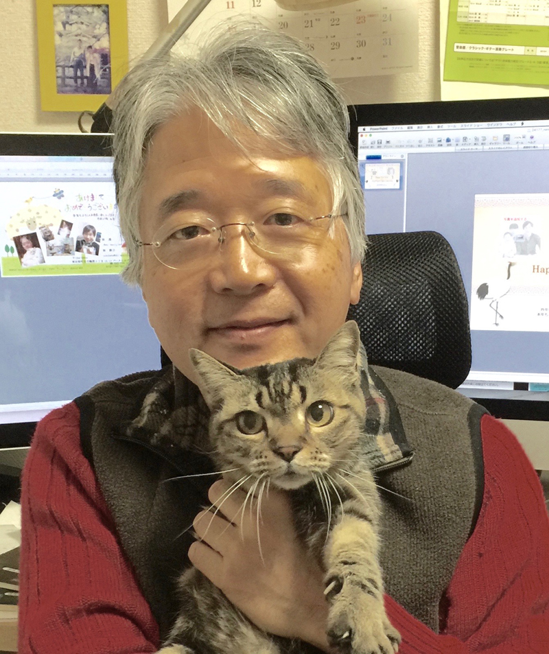 パパと一緒だと安心するクーカイ