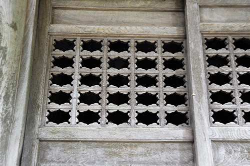 変わった細工の格子