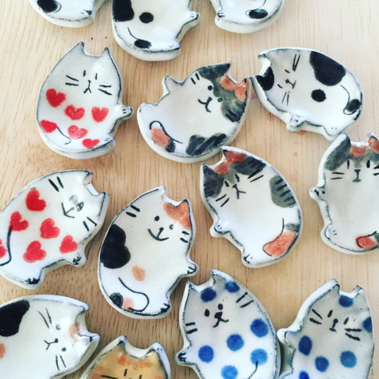 「oni.oko」猫モチーフの陶器の雑貨=ニャンフェス実行委員会提供