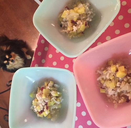 フードは健康に大事。あゆみさんは、体によいフードを取り扱うショップも運営中