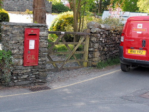 暦本に登場するポストは現在も使われている