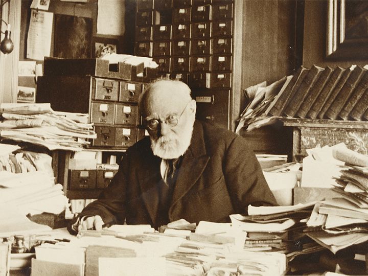 情報学の祖の一人とされるポール・オトレ（1868-1944）。