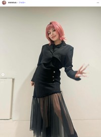 エルフ荒川さんの公式インスタグラムから