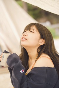 たにりか 1st デジタル写真集『週末ふたりキャンプ』　撮影：藤本和典