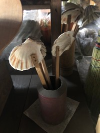 ふらりと入った荒物屋で見つけたのは…（川北すピ子さん提供）