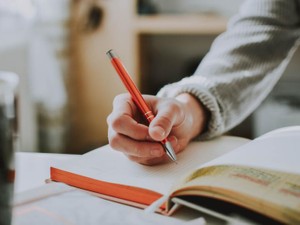 文章に書き出して見つめるのは自分自身。文章を書く習慣を大切に