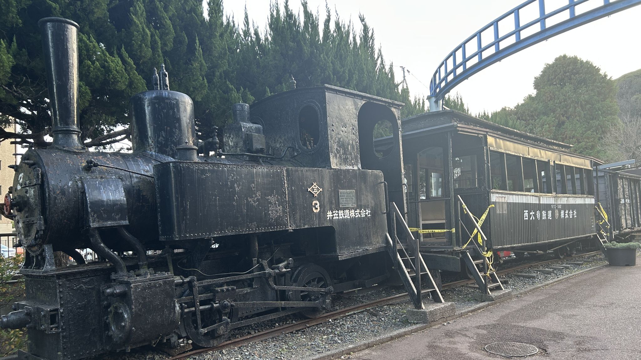 池田動物園に展示中の機関車 経年劣化で客車と貨車を撤去へ 現在の姿は
